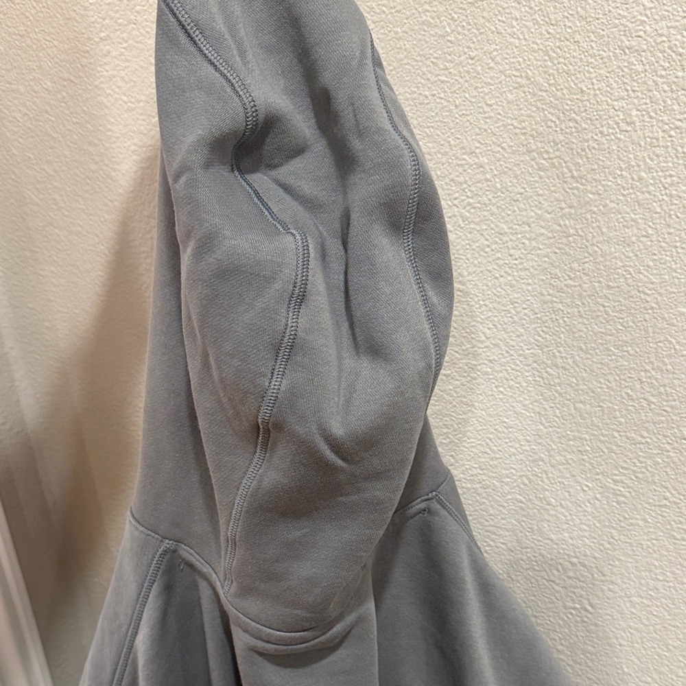 NFL Nike sweatshirt with Blue Detroit Lion Logo - Picture 6 of 16